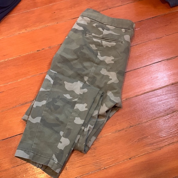 GAP Super Skinny Camo Ankle Khaki Pants Green - Picture 2 of 8